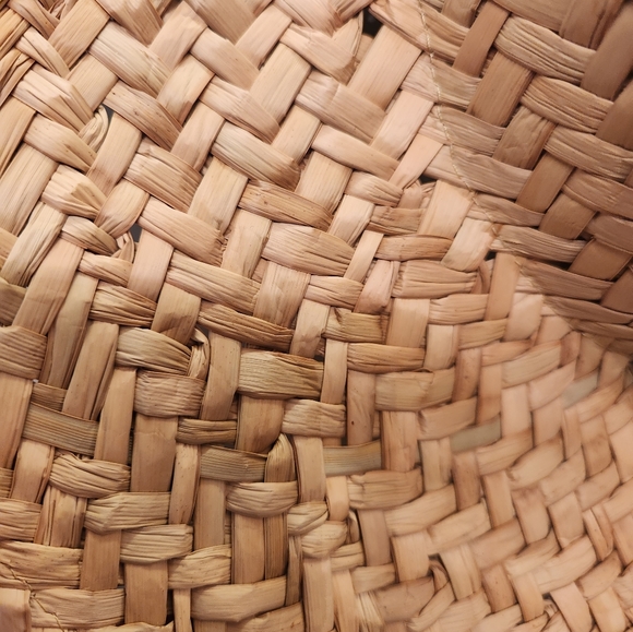 Universal Thread Hat - Picture 2 of 4